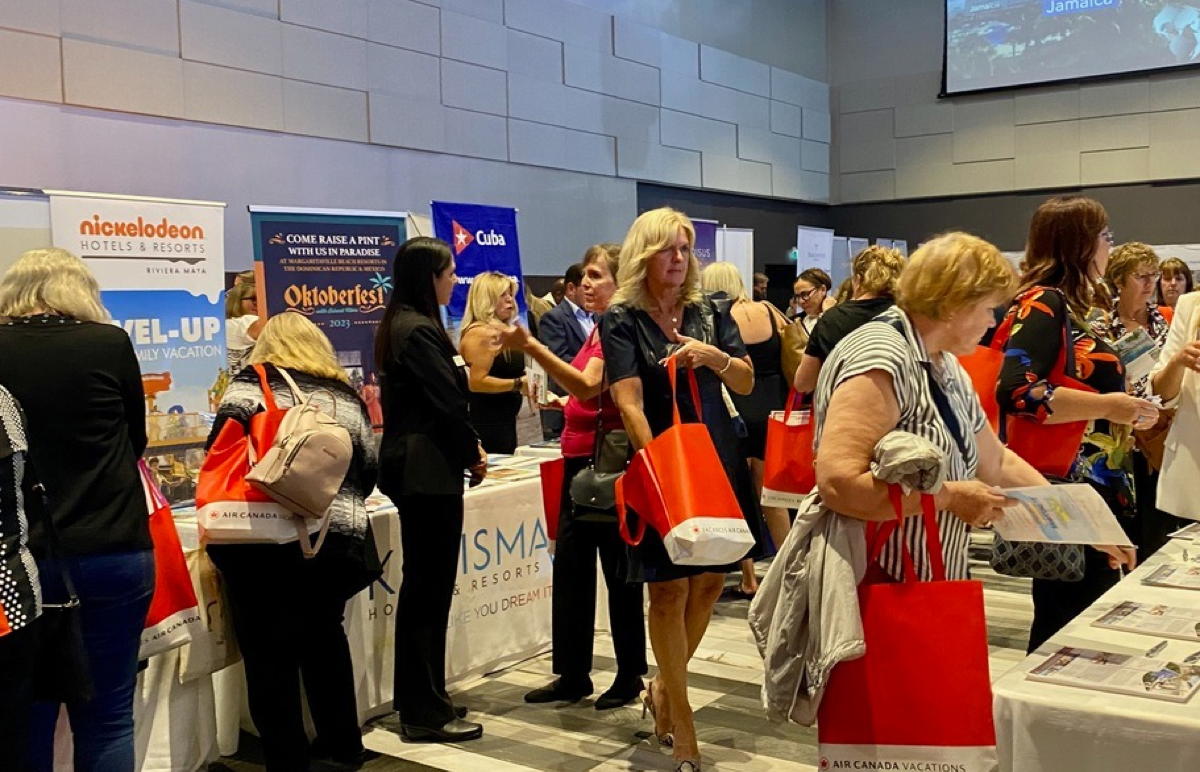 Travel advisors on the scene at ACV's trade show. (Doug Wallace)