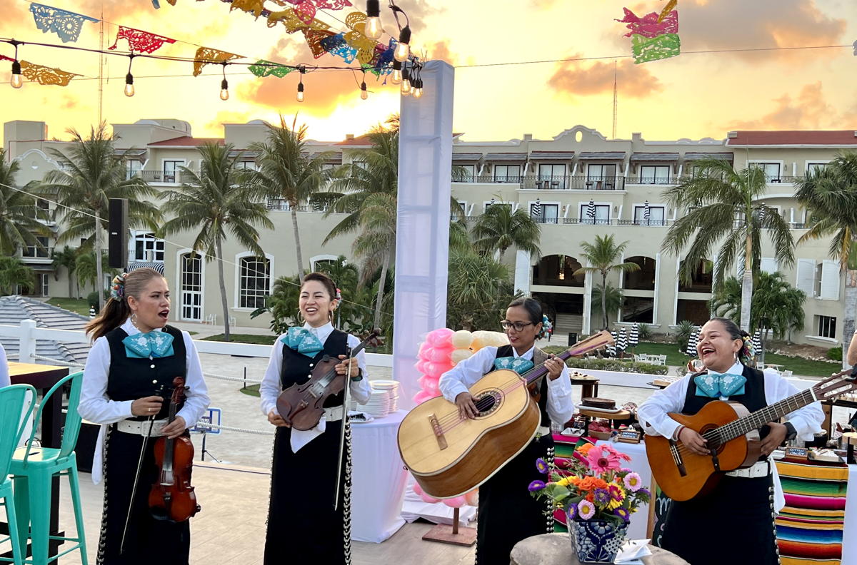 Musicians entertain guests on the rooftop of Lola Beach at Hyatt Zilara Riviera Maya. (Pax Global Media)