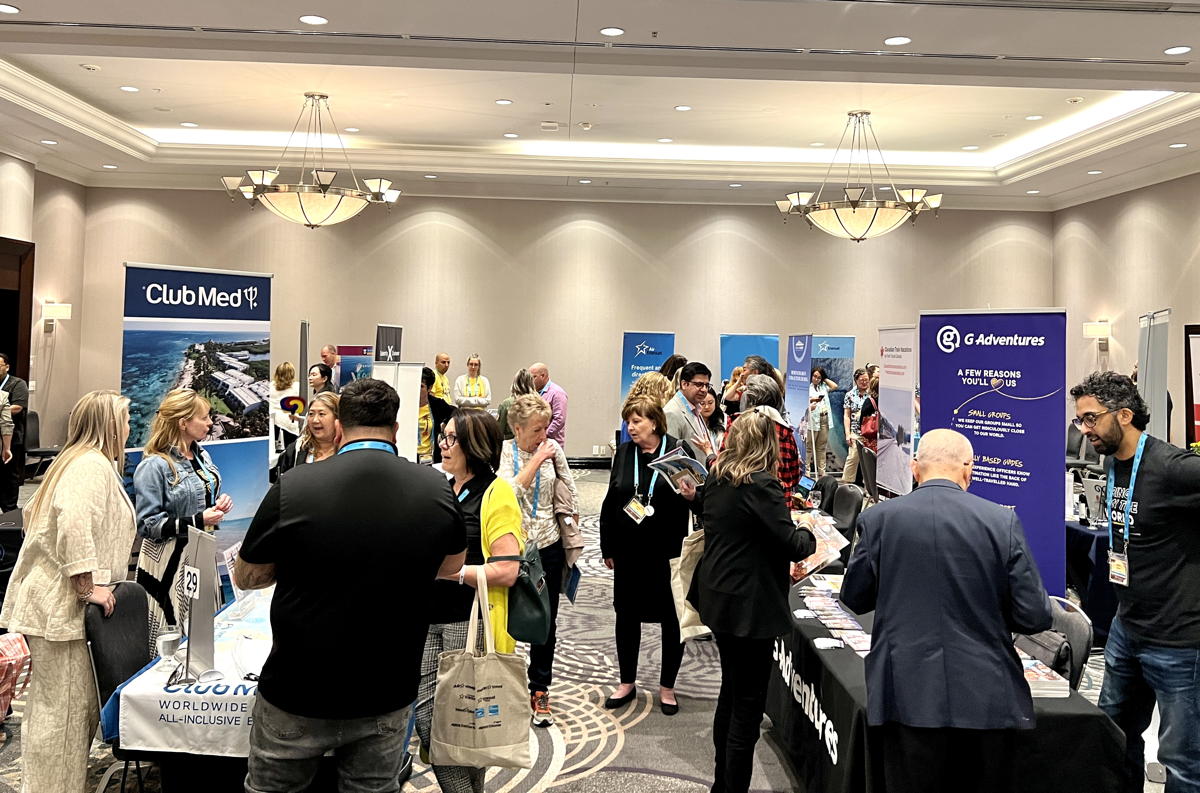 TDC members mix and mingle with suppliers at a conference trade show in Toronto on Saturday. (Sept. 16). (Pax Global Media)