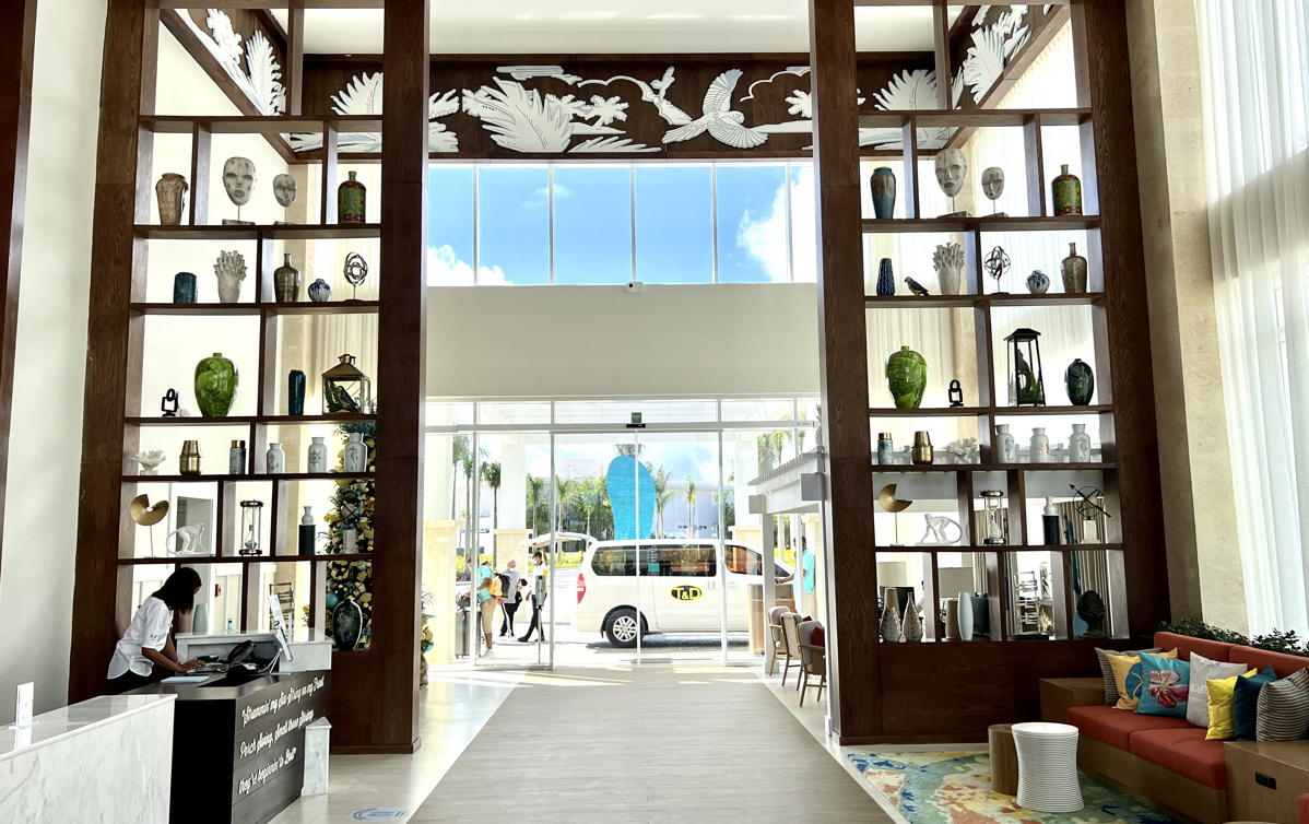 The island-luxe main lobby of Margaritaville Island Reserve Cap Cana. (Pax Global Media)