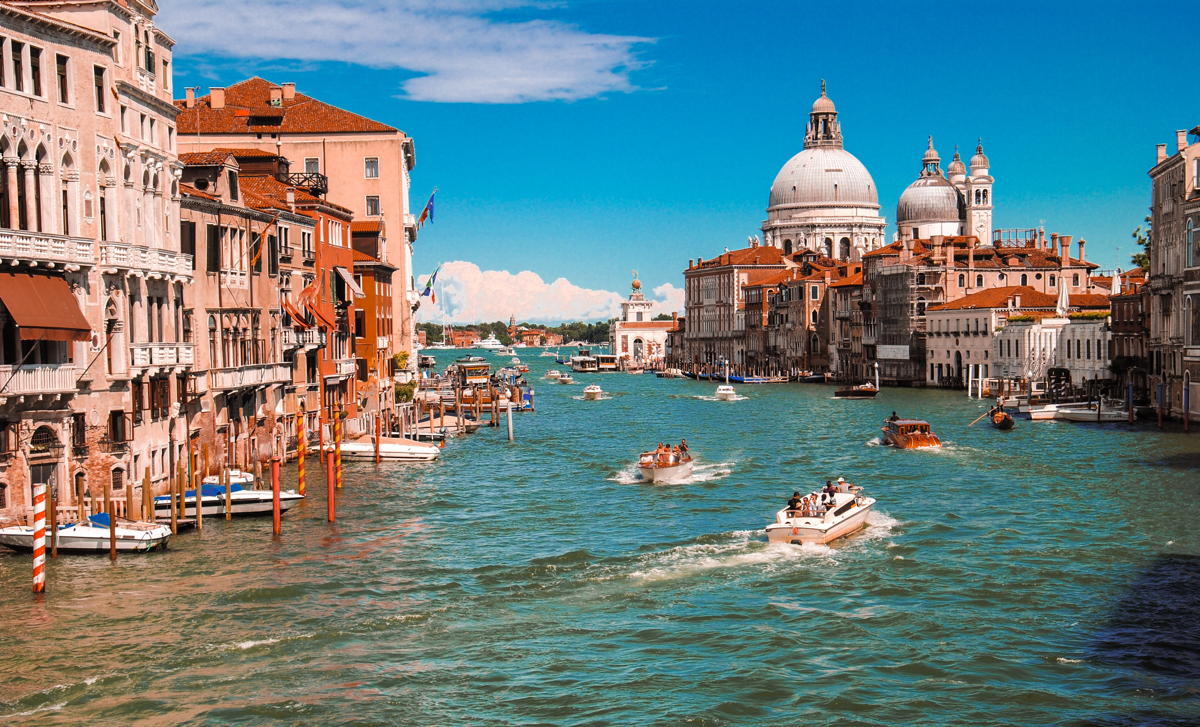 Venice, Italy. (Unsplash/Dan Novac)