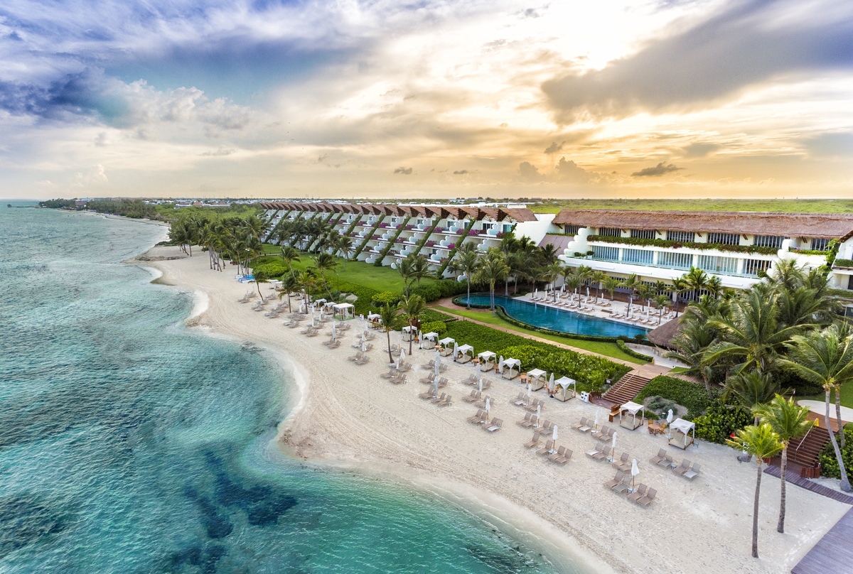 OCEANFRONT LUXURY. Grand Velas Riviera Maya Grand Class. Photo courtesy of Velas Resorts.