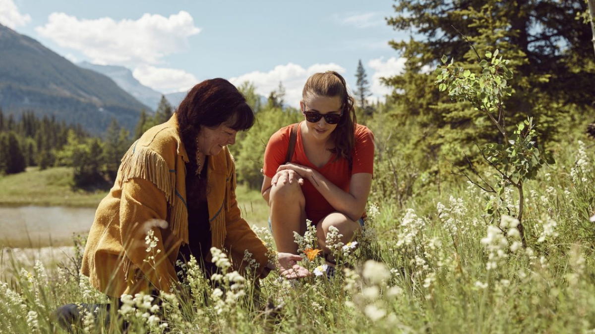 Prior to March 2020, Indigenous tourism was outpacing all other tourism sectors in Canada for growth, ITAC says. (indigenoustourism.ca)