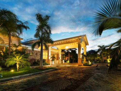 Family savings available at Eden Roc