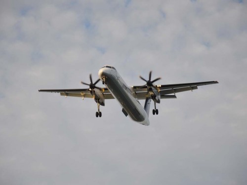 Porter plane avoids mid-air collision with object