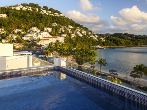 Caribbean Castles anticipates busy year for Windjammer, Valentin Imperial Maya in 2017