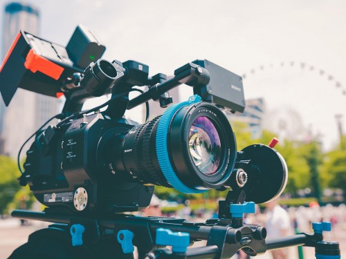 Collette unveils new 'Come Away With Me' contest