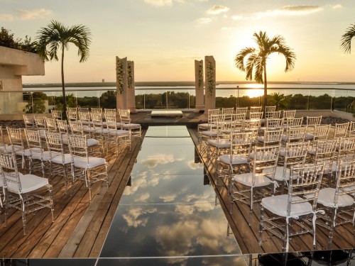 Oasis Hotels & Resorts ties the knot with WeddingWire