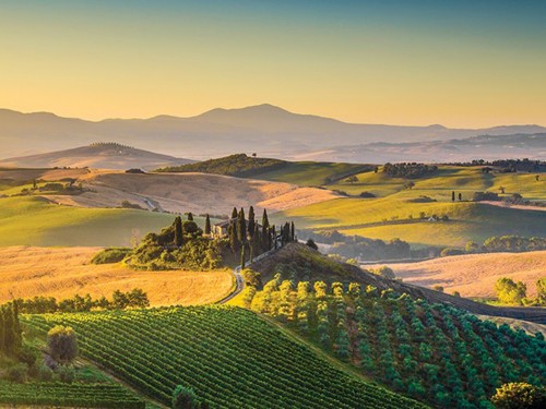 ACV highlights Italy, Central Europe itineraries