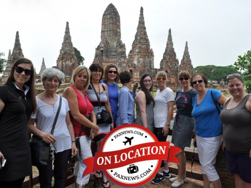 Travel agents on the go in Bangkok