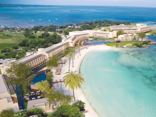 Sunwing offers double STAR points on Royalton Negril