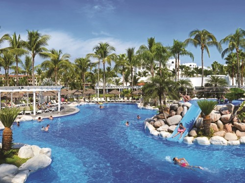 Sunwing to offer vacation packages from Abbotsford