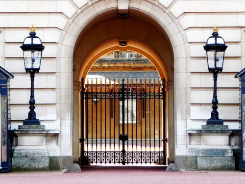 Cha-ching! The UK has record month in overseas visits & spend