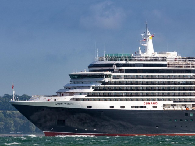 Cunard welcomes same-sex marriages at sea