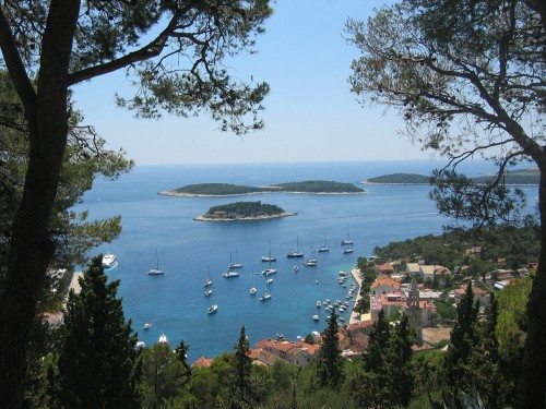Croatian island to fine tourists behaving badly