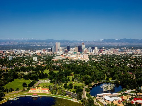 WestJet's daily YYC-DEN service starts in March