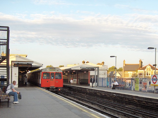 London bombing leaves 22 injured