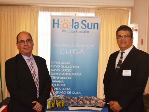 Hola Sun toasts agents in Toronto
