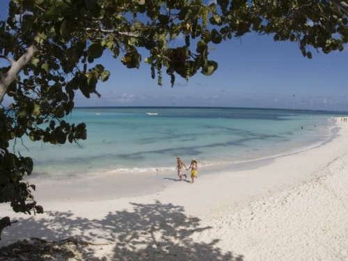 Cuban tourism minister provides crucial updates