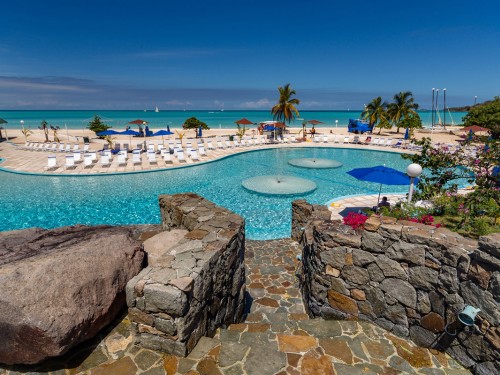 Sunwing adds Antigua to Caribbean line-up