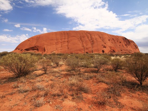 Australia moves to ban Uluru climbs