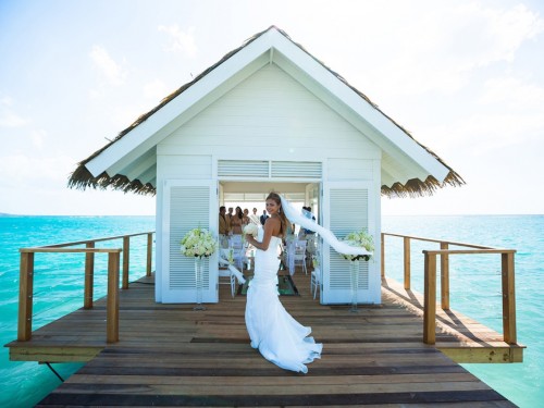 Sandals shows agents some love with wedding webinars