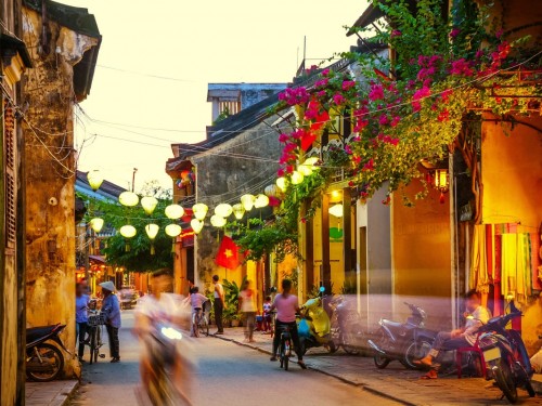 Busabout introduces "Unlimited Pass" on 2018 Asian journeys