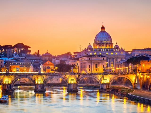 Trafalgar promotes after-hours tours to the Vatican for 2018