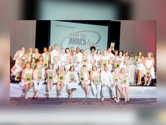 Top-selling travel agents honoured by JTB