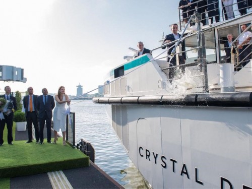 Crystal Debussy debuts on the Rhine