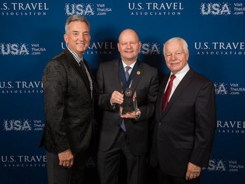 TravelBrands receives Chairman's Circle Honors award at IPW