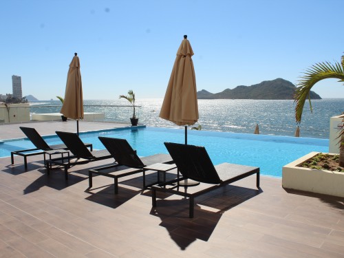 Sunwing has launched new weekly flights from Montreal to Mazatlan