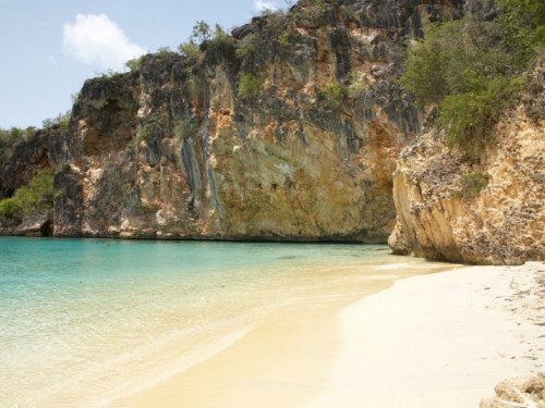 Major Canadian airlines add more service to SXM, fuelling connectivity to Anguilla