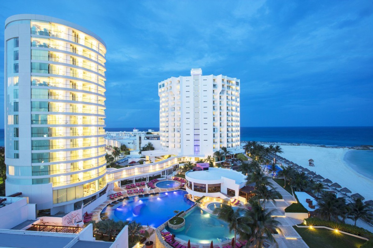 PAXTravelJobs AMResorts spills the details on new resorts & Master