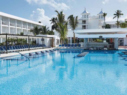 Sunwing's Let It Snow sale saves travellers big bucks