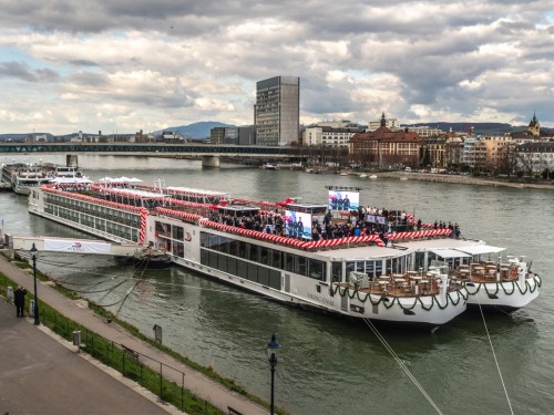 Viking adds 7 river ships to European fleet