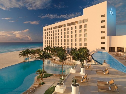 PHOTOS: Cancun's Le Blanc Spa Resort reopens