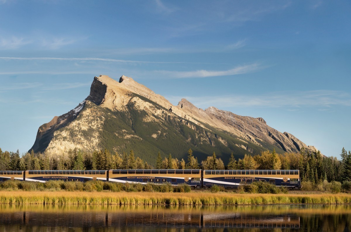 Rocky Mountaineer stops agents in their tracks with $500 offer