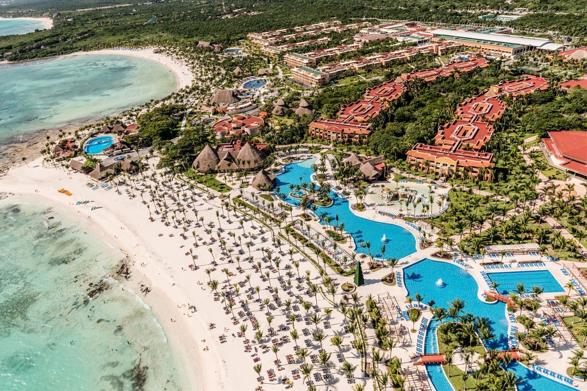 Get Rewarded with Barcelo's new agent loyalty program Get Rewarded with Barcelo's new agent loyalty program