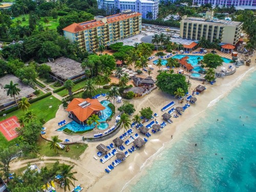 Experience the best of luxury in Jamaica with Jewel Resorts & Sunwing