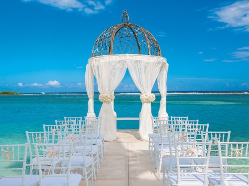 Sandals adds 3 over-the-water gazebos to signature wedding venues