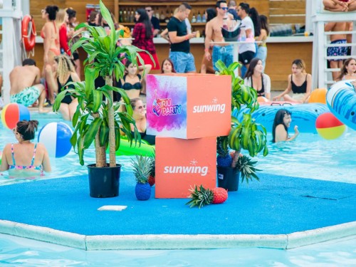 Sunwing & RIU host a real RIU Pool Party in Toronto