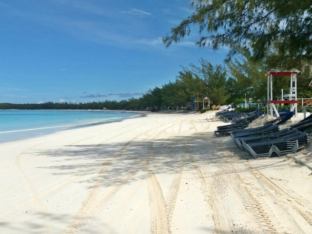 Bahamas tourist board urges travellers to keep vacation plans in place