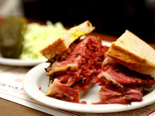 Sunwing now serving Schwartz's deli onboard