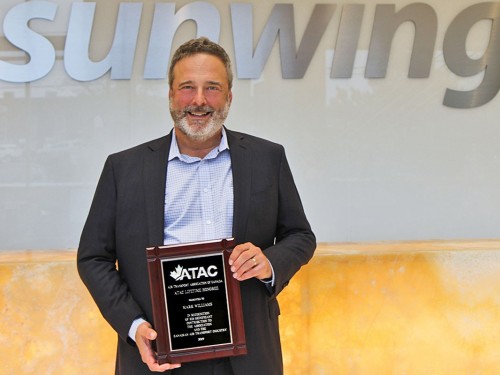 Sunwing president Mark Williams receives ATAC Lifetime Honoree Award