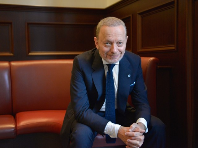 VIDEO: Behind the scenes at PAX’s February magazine shoot with TTC’s Brett Tollman