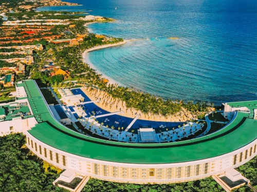 VIDEOTORIAL: luxury, adults-only getaways at Barcelo Maya Riviera with Sunwing