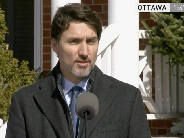 Canada closes border to most foreigners; airlines ordered to ban those with symptoms from boarding