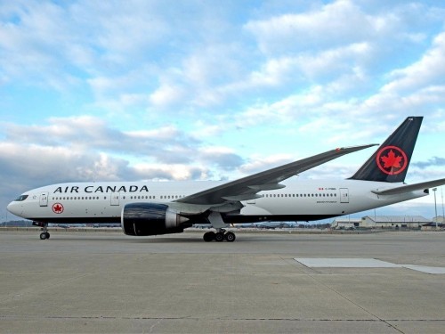 COVID-19: Air Canada lays off more than 5,000 flight attendants