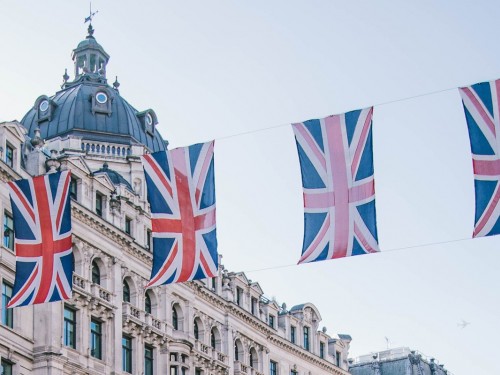 U.K.'s sudden 14-day quarantine rule sparks mass protests